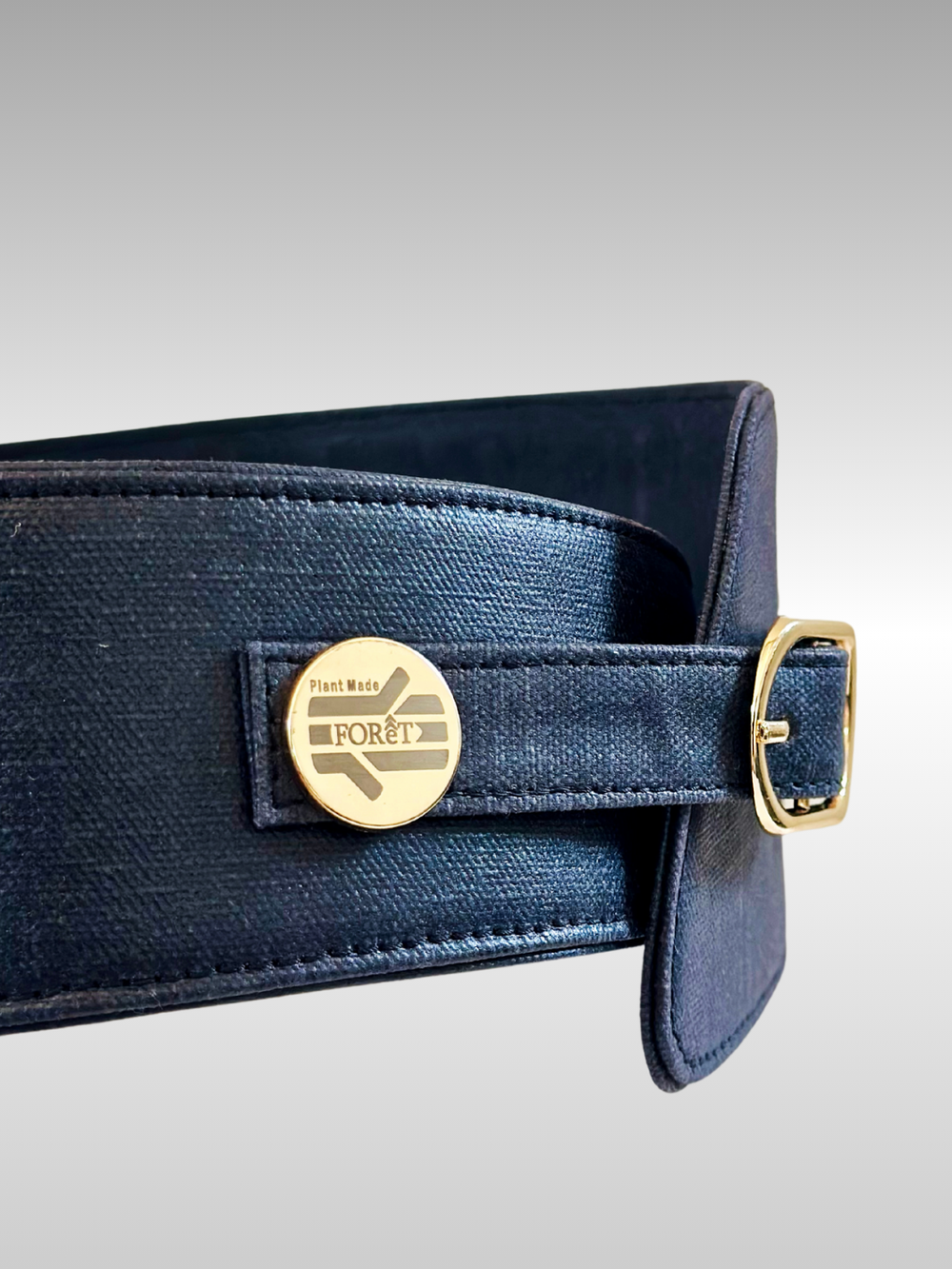 FOReT Plant Leather Obi Belt_close up of buckle