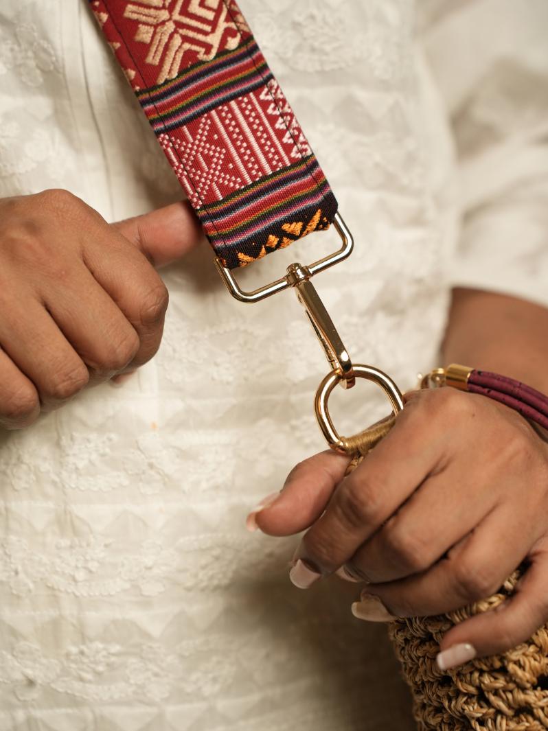 Woodland Weave: Woven Banana Bark Laptop Messenger Bag