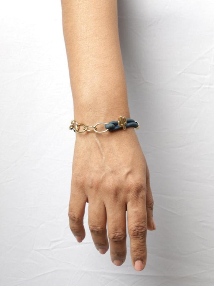 Arizona Bold Gold Bracelet in Navy Blue