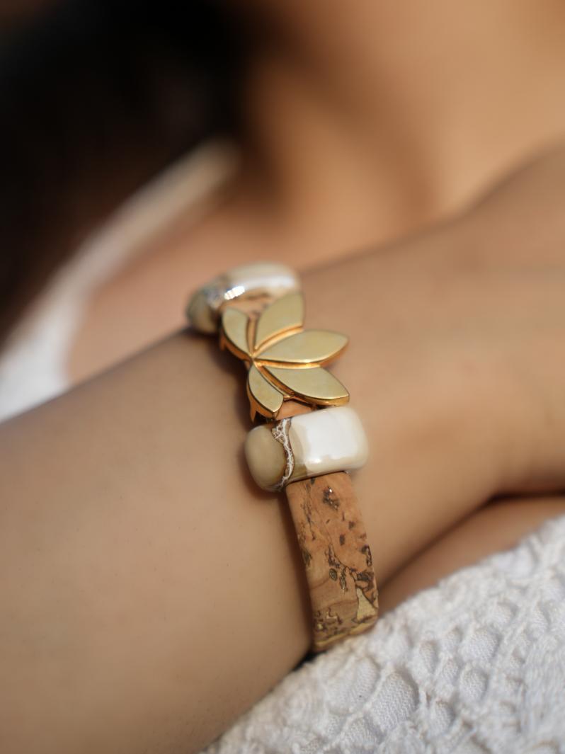 Sacred Lotus Bracelet in White and Gold in Porcelain Ceramic and Cork